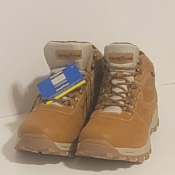 GoodYear - Picture 2 of 4